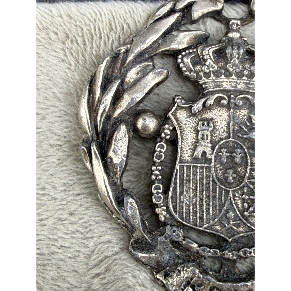 Vintage Estate Pendant Silver Tone Heraldic Kent XIV Coat of Arms Wreath - Picture 7 of 10